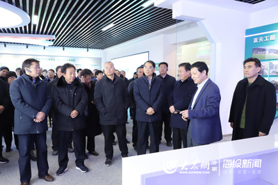 萊蕪區(qū)重點項目建設觀摩首日 8個鎮(zhèn)街18個項目“曬”出成績單，制造業(yè)引擎轟鳴